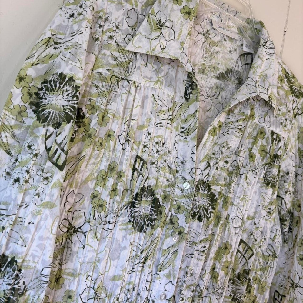 Tantrums white and green floral blouse Size L